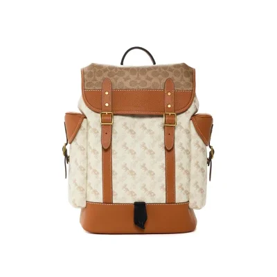 COACH蔻驰中免独家限定系列马车图案和经典标志HITCH背包